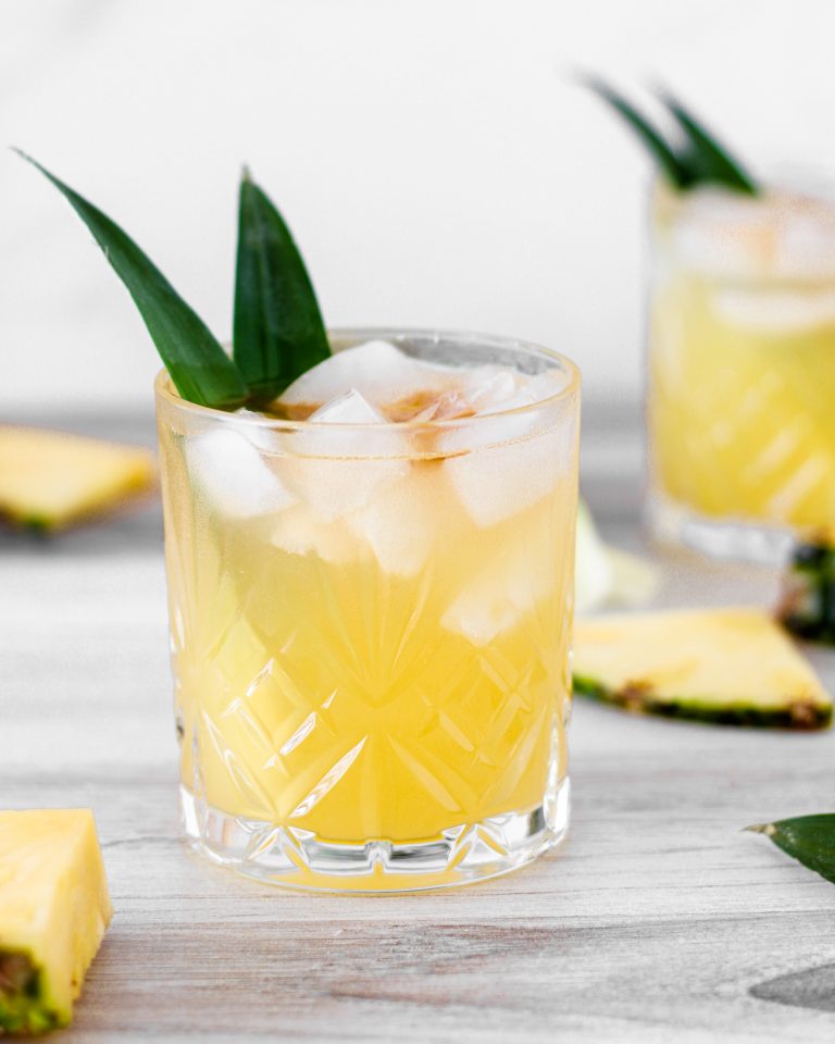 That Skinny Beach: a skinny tiki cocktail